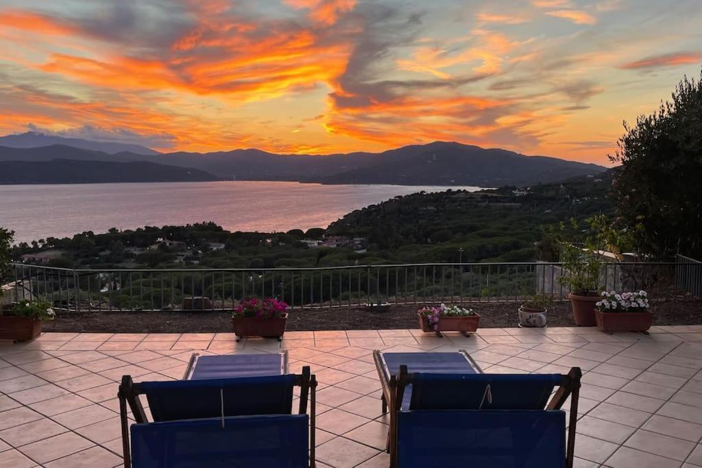 Villa Mit Whirlpool Und Phantastischer Aussicht Capoliveri  Eksteriør billede