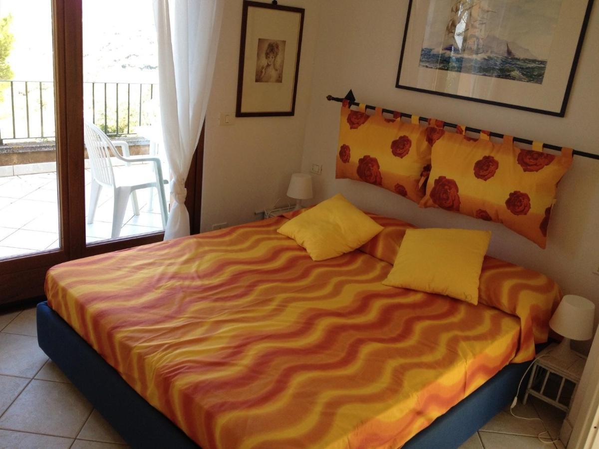 Villa Mit Whirlpool Und Phantastischer Aussicht Capoliveri  Eksteriør billede